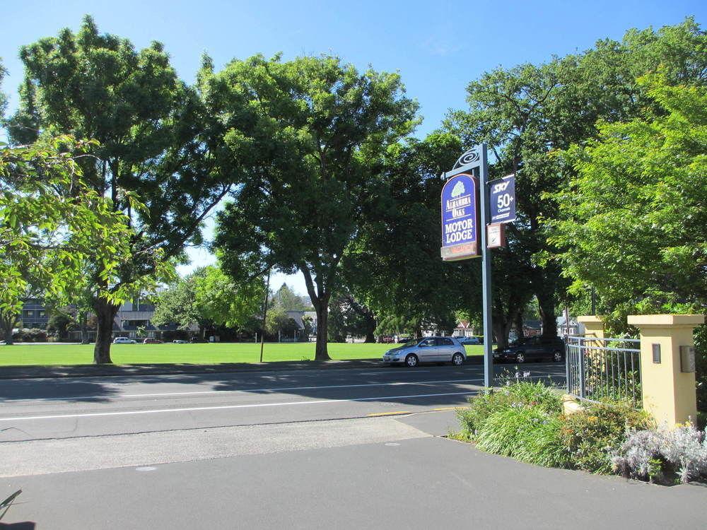 Alhambra Oaks Motor Lodge Dunedin Ngoại thất bức ảnh
