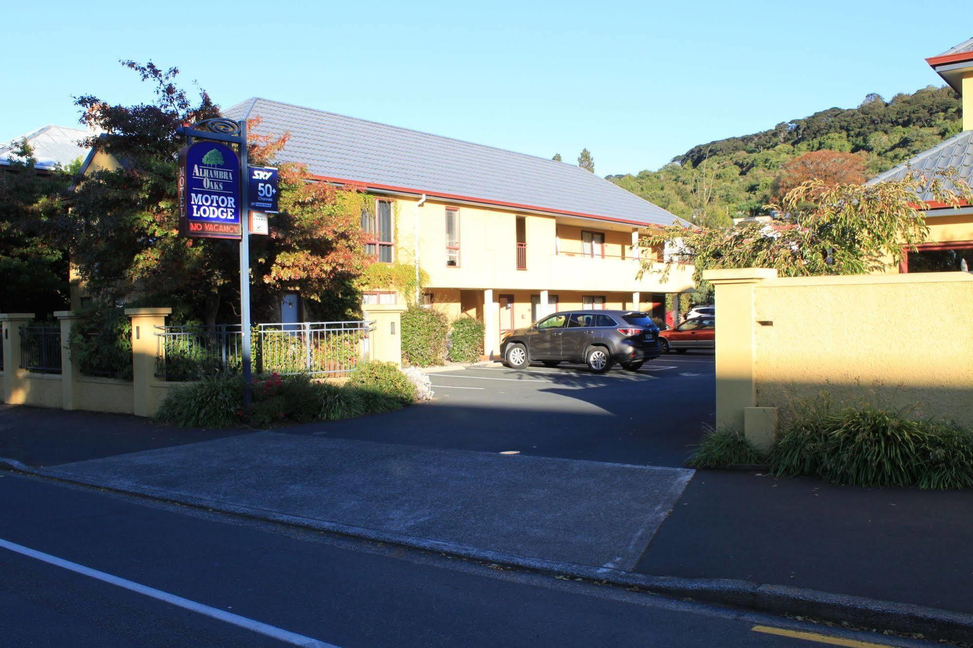 Alhambra Oaks Motor Lodge Dunedin Ngoại thất bức ảnh